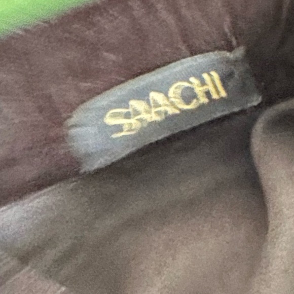 Women’s Saschi caplet . With detailed embellishments. - Picture 7 of 7